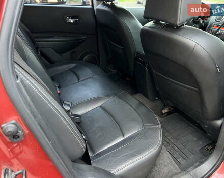 Ніссан Кашкай 2008 у Києві на Automoto.ua Червоний Ніссан Кашкай, об'ємом двигуна 2 л та пробігом 226 тис. км за 8000 $, фото 17 на Automoto.ua