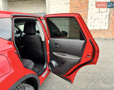 Красный Ниссан Кашкай, объемом двигателя 1.46 л и пробегом 228 тыс. км за 7400 $, фото 17 на Automoto.ua