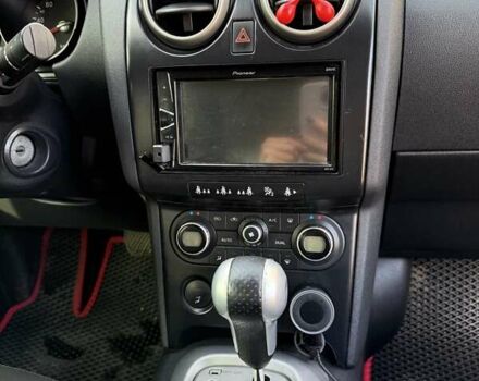 Ніссан Кашкай 2008 у Новомосковске на Automoto.ua Червоний Ніссан Кашкай, об'ємом двигуна 2 л та пробігом 171 тис. км за 7500 $, фото 12 на Automoto.ua