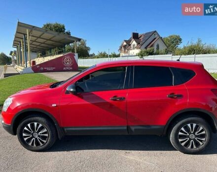 Красный Ниссан Кашкай, объемом двигателя 1.5 л и пробегом 228 тыс. км за 7200 $, фото 2 на Automoto.ua