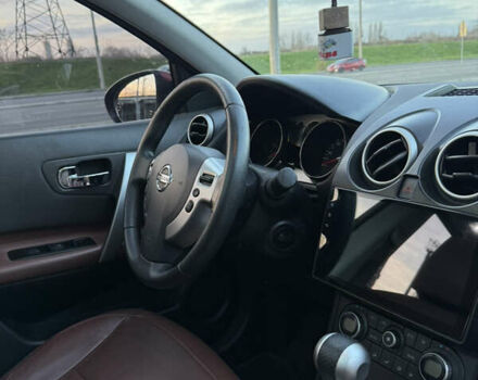 Красный Ниссан Кашкай, объемом двигателя 2 л и пробегом 235 тыс. км за 9900 $, фото 9 на Automoto.ua