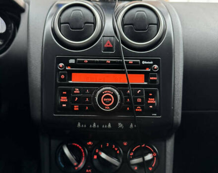 Красный Ниссан Кашкай, объемом двигателя 1.46 л и пробегом 228 тыс. км за 7400 $, фото 39 на Automoto.ua