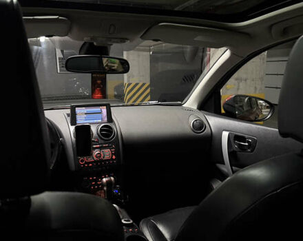 Красный Ниссан Кашкай, объемом двигателя 2 л и пробегом 305 тыс. км за 8500 $, фото 12 на Automoto.ua