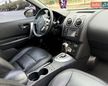 Ниссан Кашкай 2009 в Харькове на Automoto.ua Красный Ниссан Кашкай, объемом двигателя 2 л и пробегом 163 тыс. км за 7999 $, фото 24 на Automoto.ua