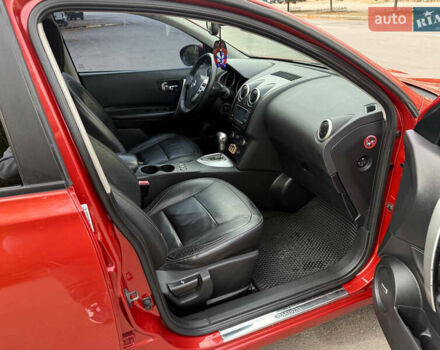 Ниссан Кашкай 2009 в Харькове на Automoto.ua Красный Ниссан Кашкай, объемом двигателя 2 л и пробегом 163 тыс. км за 7999 $, фото 23 на Automoto.ua