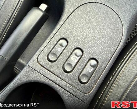 Красный Ниссан Кашкай, объемом двигателя 2 л и пробегом 163 тыс. км за 7750 $, фото 9 на Automoto.ua