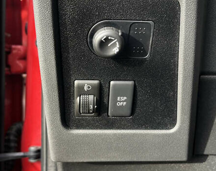 Красный Ниссан Кашкай, объемом двигателя 1.6 л и пробегом 197 тыс. км за 8600 $, фото 20 на Automoto.ua