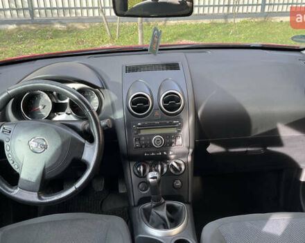 Красный Ниссан Кашкай, объемом двигателя 1.6 л и пробегом 197 тыс. км за 8600 $, фото 27 на Automoto.ua