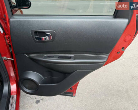 Ниссан Кашкай 2009 в Харькове на Automoto.ua Красный Ниссан Кашкай, объемом двигателя 2 л и пробегом 163 тыс. км за 7999 $, фото 21 на Automoto.ua