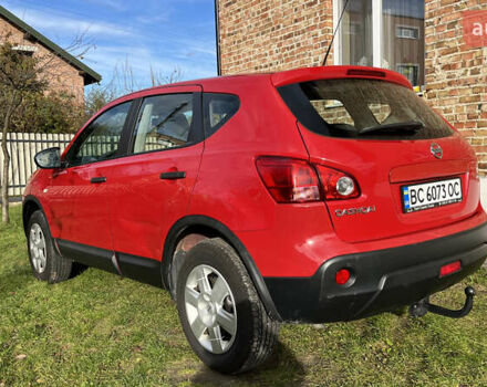 Красный Ниссан Кашкай, объемом двигателя 1.6 л и пробегом 197 тыс. км за 8600 $, фото 1 на Automoto.ua