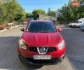 Красный Ниссан Кашкай, объемом двигателя 2 л и пробегом 185 тыс. км за 10600 $, фото 1 на Automoto.ua