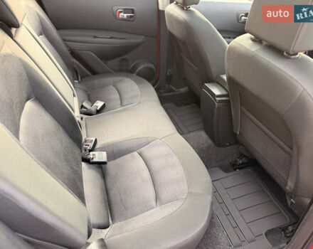 Красный Ниссан Кашкай, объемом двигателя 1.5 л и пробегом 150 тыс. км за 9999 $, фото 18 на Automoto.ua