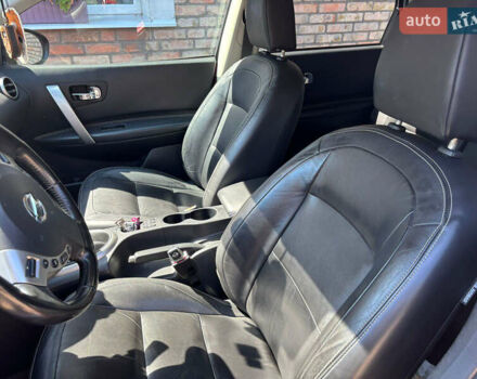 Червоний Ніссан Кашкай, об'ємом двигуна 1.46 л та пробігом 269 тис. км за 11300 $, фото 5 на Automoto.ua