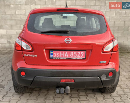 Красный Ниссан Кашкай, объемом двигателя 1.5 л и пробегом 150 тыс. км за 9999 $, фото 41 на Automoto.ua