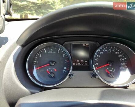 Ніссан Кашкай 2010 у Одесі на Automoto.ua Червоний Ніссан Кашкай, об'ємом двигуна 2 л та пробігом 179 тис. км за 10500 $, фото 6 на Automoto.ua