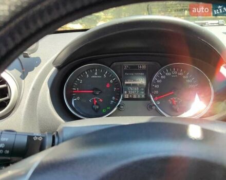 Ніссан Кашкай 2010 у Одесі на Automoto.ua Червоний Ніссан Кашкай, об'ємом двигуна 2 л та пробігом 179 тис. км за 10500 $, фото 7 на Automoto.ua