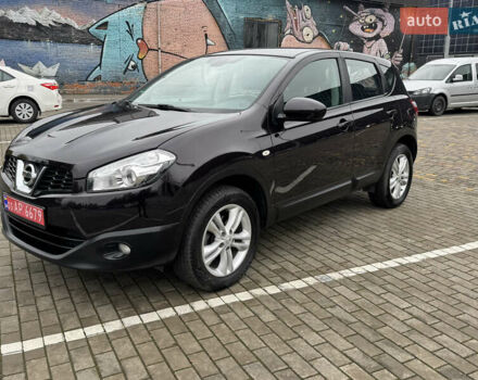 Красный Ниссан Кашкай, объемом двигателя 1.6 л и пробегом 163 тыс. км за 9950 $, фото 5 на Automoto.ua