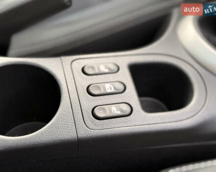 Красный Ниссан Кашкай, объемом двигателя 1.5 л и пробегом 150 тыс. км за 9999 $, фото 17 на Automoto.ua