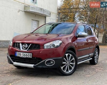 Красный Ниссан Кашкай, объемом двигателя 2 л и пробегом 202 тыс. км за 11350 $, фото 2 на Automoto.ua