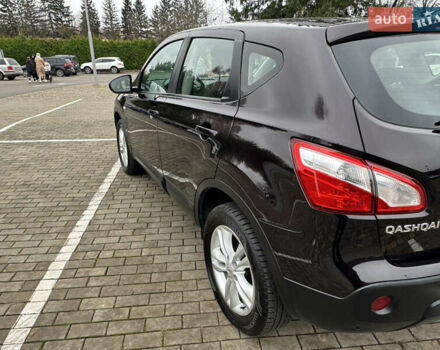 Красный Ниссан Кашкай, объемом двигателя 1.6 л и пробегом 163 тыс. км за 9950 $, фото 11 на Automoto.ua