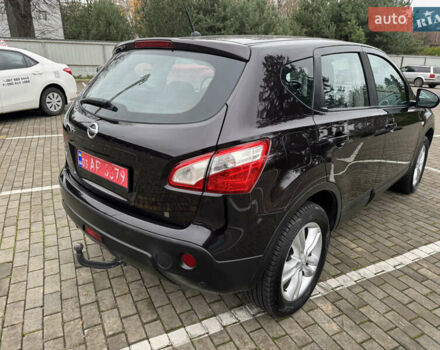 Красный Ниссан Кашкай, объемом двигателя 1.6 л и пробегом 163 тыс. км за 9950 $, фото 7 на Automoto.ua