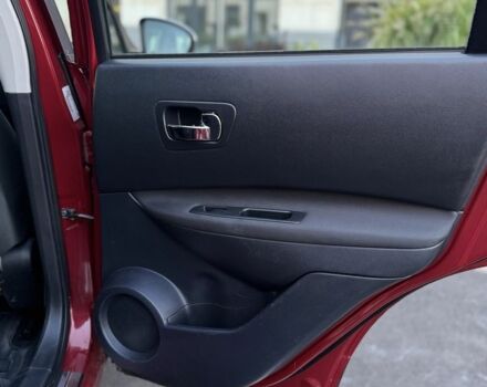 Красный Ниссан Кашкай, объемом двигателя 1.5 л и пробегом 242 тыс. км за 9600 $, фото 4 на Automoto.ua