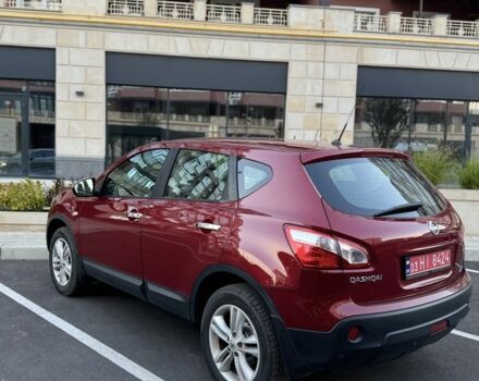 Красный Ниссан Кашкай, объемом двигателя 1.5 л и пробегом 241 тыс. км за 9600 $, фото 4 на Automoto.ua