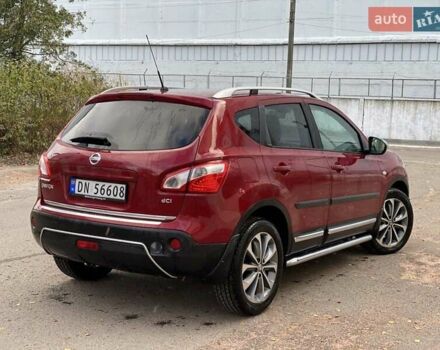 Красный Ниссан Кашкай, объемом двигателя 2 л и пробегом 202 тыс. км за 11350 $, фото 4 на Automoto.ua