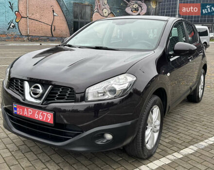 Красный Ниссан Кашкай, объемом двигателя 1.6 л и пробегом 163 тыс. км за 9950 $, фото 4 на Automoto.ua