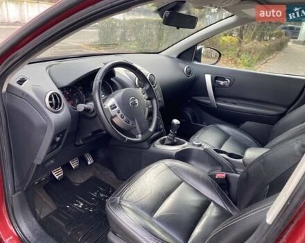 Красный Ниссан Кашкай, объемом двигателя 2 л и пробегом 202 тыс. км за 11350 $, фото 11 на Automoto.ua