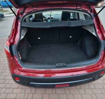 Червоний Ніссан Кашкай, об'ємом двигуна 1.46 л та пробігом 223 тис. км за 11800 $, фото 5 на Automoto.ua