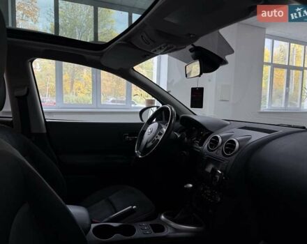 Червоний Ніссан Кашкай, об'ємом двигуна 1.5 л та пробігом 141 тис. км за 11200 $, фото 21 на Automoto.ua