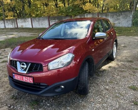 Красный Ниссан Кашкай, объемом двигателя 1.5 л и пробегом 241 тыс. км за 9600 $, фото 1 на Automoto.ua