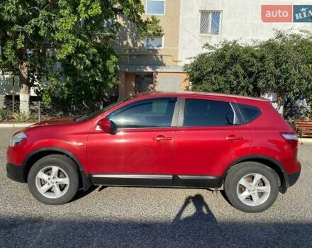 Красный Ниссан Кашкай, объемом двигателя 2 л и пробегом 185 тыс. км за 10600 $, фото 4 на Automoto.ua