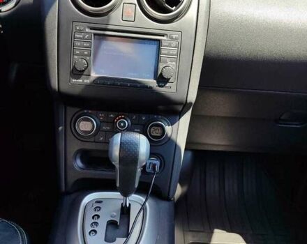 Ніссан Кашкай 2010 у Одесі на Automoto.ua Червоний Ніссан Кашкай, об'ємом двигуна 2 л та пробігом 179 тис. км за 10500 $, фото 9 на Automoto.ua