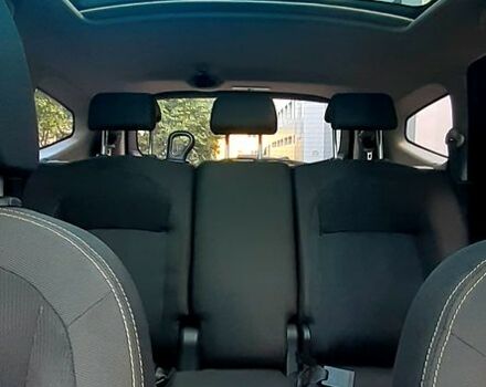 Красный Ниссан Кашкай, объемом двигателя 2 л и пробегом 227 тыс. км за 10000 $, фото 4 на Automoto.ua