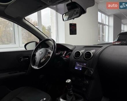 Червоний Ніссан Кашкай, об'ємом двигуна 1.5 л та пробігом 141 тис. км за 11200 $, фото 9 на Automoto.ua