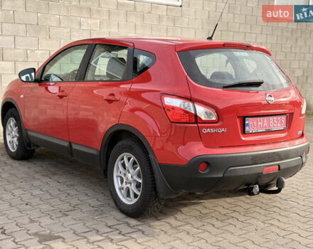 Красный Ниссан Кашкай, объемом двигателя 1.5 л и пробегом 150 тыс. км за 9999 $, фото 48 на Automoto.ua