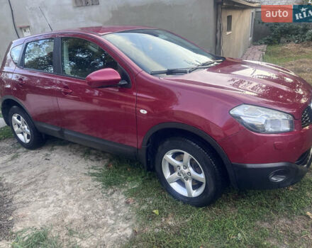 Красный Ниссан Кашкай, объемом двигателя 2 л и пробегом 102 тыс. км за 13000 $, фото 3 на Automoto.ua