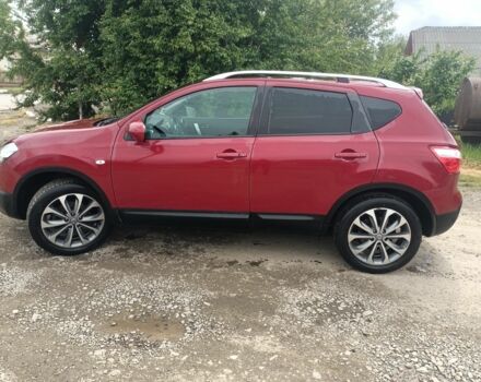 Красный Ниссан Кашкай, объемом двигателя 1.6 л и пробегом 153 тыс. км за 8800 $, фото 2 на Automoto.ua
