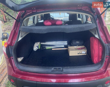 Красный Ниссан Кашкай, объемом двигателя 2 л и пробегом 102 тыс. км за 13000 $, фото 5 на Automoto.ua