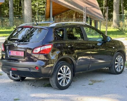 Червоний Ніссан Кашкай, об'ємом двигуна 2 л та пробігом 228 тис. км за 11599 $, фото 2 на Automoto.ua