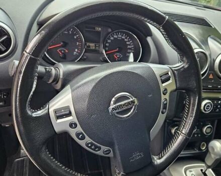 Красный Ниссан Кашкай, объемом двигателя 2 л и пробегом 274 тыс. км за 8200 $, фото 2 на Automoto.ua