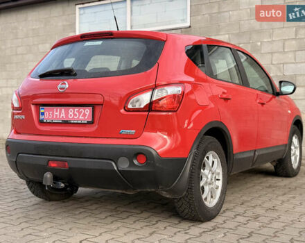 Красный Ниссан Кашкай, объемом двигателя 1.5 л и пробегом 150 тыс. км за 9999 $, фото 38 на Automoto.ua