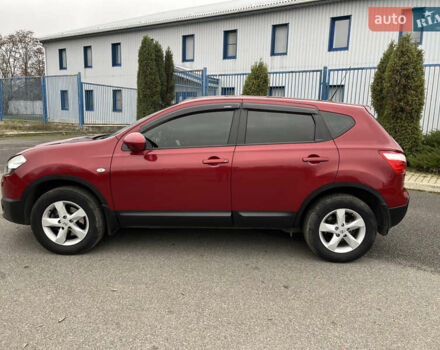 Красный Ниссан Кашкай, объемом двигателя 2 л и пробегом 61 тыс. км за 11400 $, фото 3 на Automoto.ua
