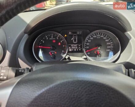 Красный Ниссан Кашкай, объемом двигателя 2 л и пробегом 108 тыс. км за 9800 $, фото 7 на Automoto.ua