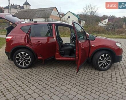 Красный Ниссан Кашкай, объемом двигателя 2 л и пробегом 117 тыс. км за 11100 $, фото 11 на Automoto.ua