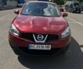 Красный Ниссан Кашкай, объемом двигателя 2 л и пробегом 300 тыс. км за 10000 $, фото 1 на Automoto.ua