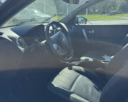 Красный Ниссан Кашкай, объемом двигателя 2 л и пробегом 207 тыс. км за 11750 $, фото 19 на Automoto.ua