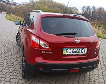 Красный Ниссан Кашкай, объемом двигателя 2 л и пробегом 117 тыс. км за 11100 $, фото 6 на Automoto.ua